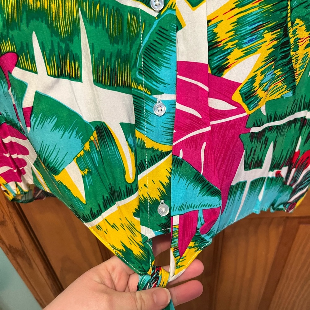NWT Xhilaration Multicolor Tropical Button Down Shirt - Picture 4 of 4